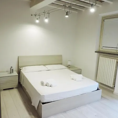 Atena - Casa Indipendente E Romantica Anche A Apartman *